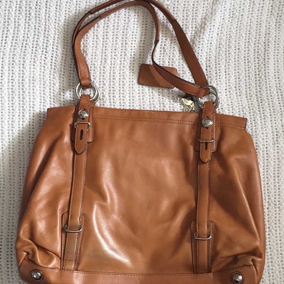 Coach leather bag - Picture 2 of 3